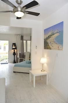 Art Deco Ocean Walk Apartments Маямі-Біч Екстер'єр фото